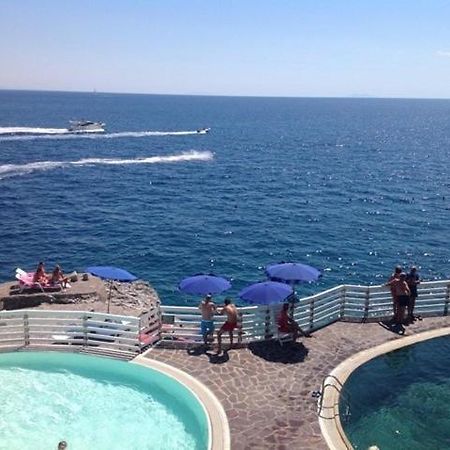 La Grande Terrazza Di Capo D'Arco Villa Luaran gambar