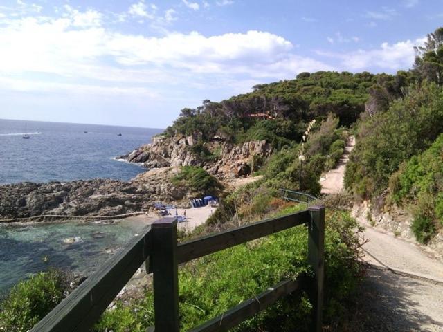 La Grande Terrazza Di Capo D'Arco Villa Luaran gambar